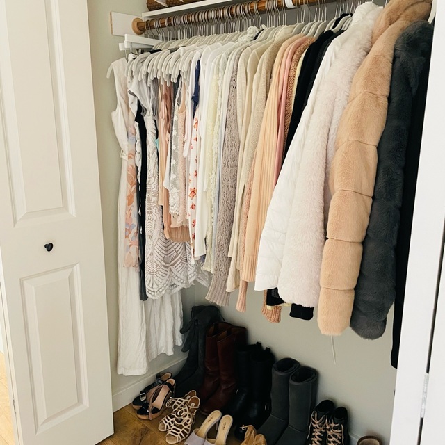 Poshmark banner for @fairbanks